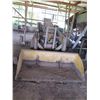 Image 2 : Vintage International 3200 Series Skid Steer (Pick up Aug. 20)