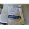 Image 3 : Box Multiple New Disposable Isolation Gowns