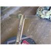 Image 8 : Vintage Walk-Behind Lawn Mower