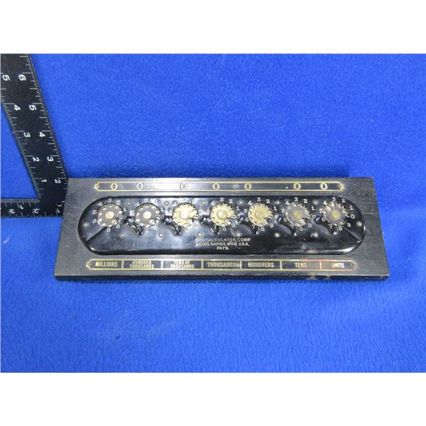 Vintage Manual Calculator - The Calculator Corp.