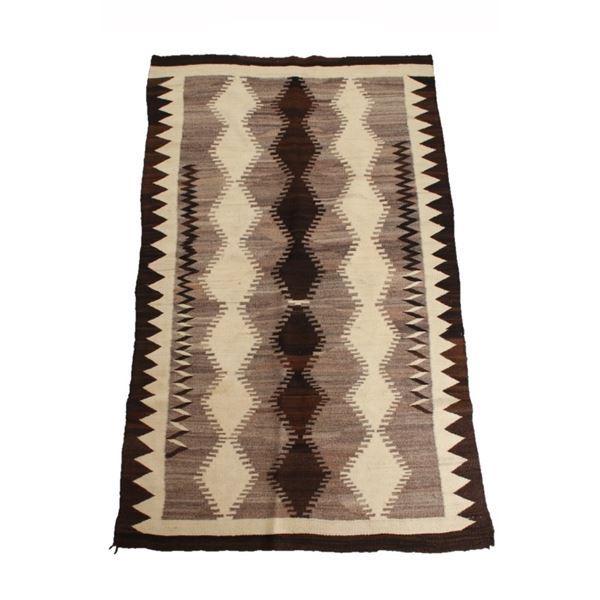 Navajo Regional Diamond RR Track Rug c. 1920-30s