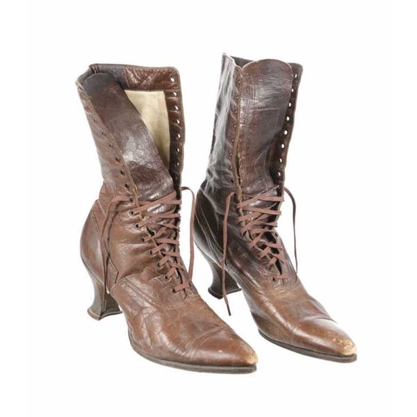 Victorian Ladies Heel Laced Leather Boots c 19th C