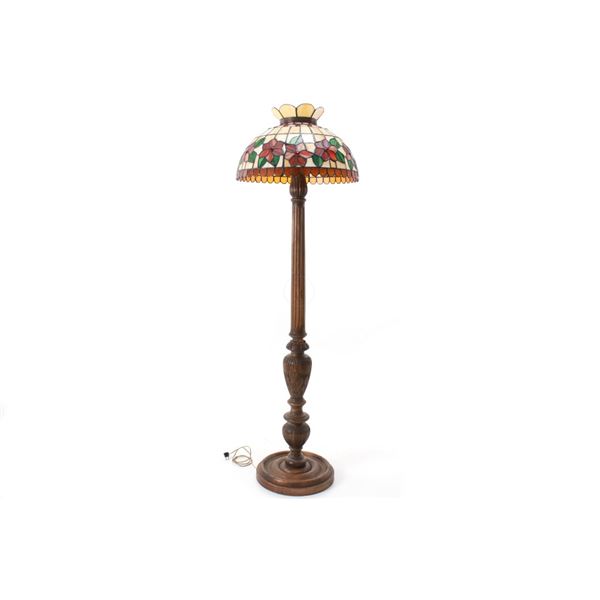 Meyda Tiffany Style Leaded Slag Glass Lamp