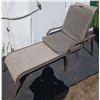 Image 1 : Lawn Chair 27Wx57Dx38H