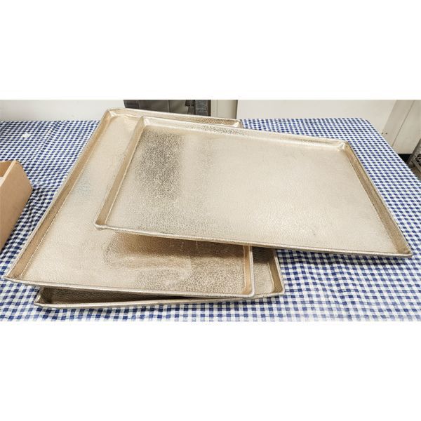 3 TEXTURED 25" X 18" BAKING SHEETS