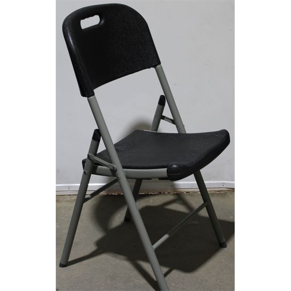 DELUXE PLASTIC / METAL INDUSTRIAL CONTOURED FOLDING CHAIR