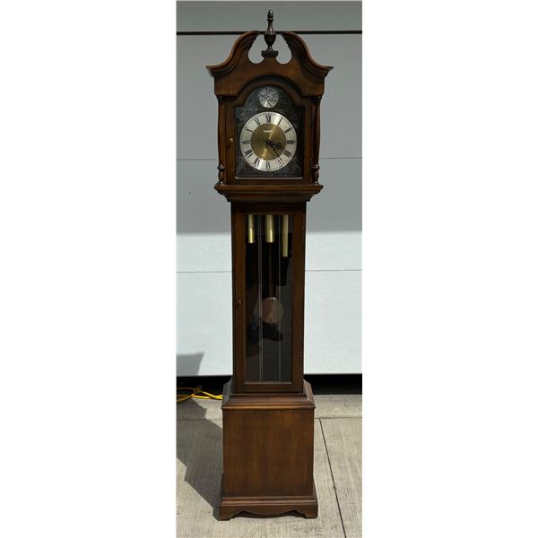 HOMESTEAD GRANDFATHER CLOCK