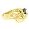 Image 5 : 18k Yellow Gold 1.04 ctw Trillion Sapphire & Baguette Diamond Ribbed Cocktail Ri