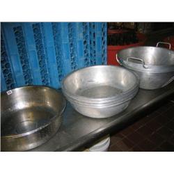 9 aluminum collanders