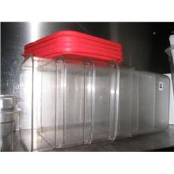 2 square food storage containers