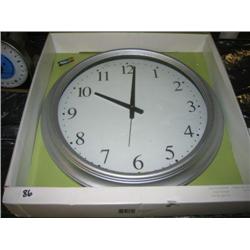Style 300 18" wall clock
