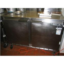 Beverage Air Refrigerated Table