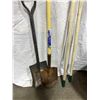 Image 2 : Ames Easy Roller Wheelbarrow & Garden Tools