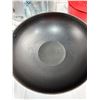 Image 2 : Assorted Kitchen Gadgets