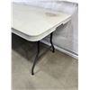 Image 2 : 6' Folding Table