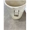 Image 3 : Medicine Hat Potteries No. 10 Crock