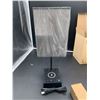 Image 3 : Table Lamp with Charging Station