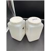 Image 3 : 2 Large Cannisters