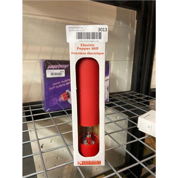 Gourmet Tools Utensils electric pepper mill in red