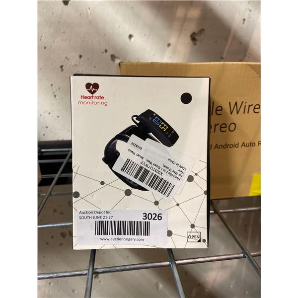 Heart rate monitoring bracelet with intelligent function display