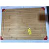Image 2 : Lot of 2 Wooden Cutting Board and Serving Platter