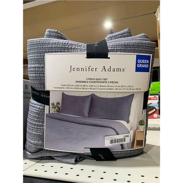 Jennifer Adams Queen Size 3pc Quilt Set