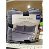 Image 1 : Jennifer Adams Queen Size 3pc Quilt Set