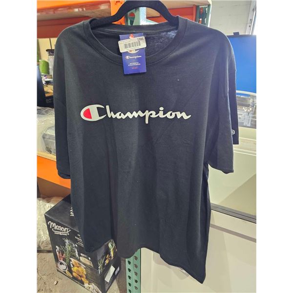 Champions Men's T-shirt size XL
