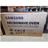Image 2 : Samsung ME16A4021AS  1.6 cu. ft. Over-the-Range Microwave with Auto Cook in Stainless Steel