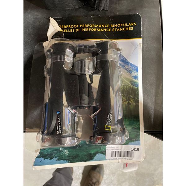 National Geographic Waterproof Performance Binoculars