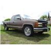 Image 2 : 1994 GMC SLE Supercab 1500 6.5 Turbo Diesel 409,000km - Needs Lift Pump, Alternator, and Batteries (