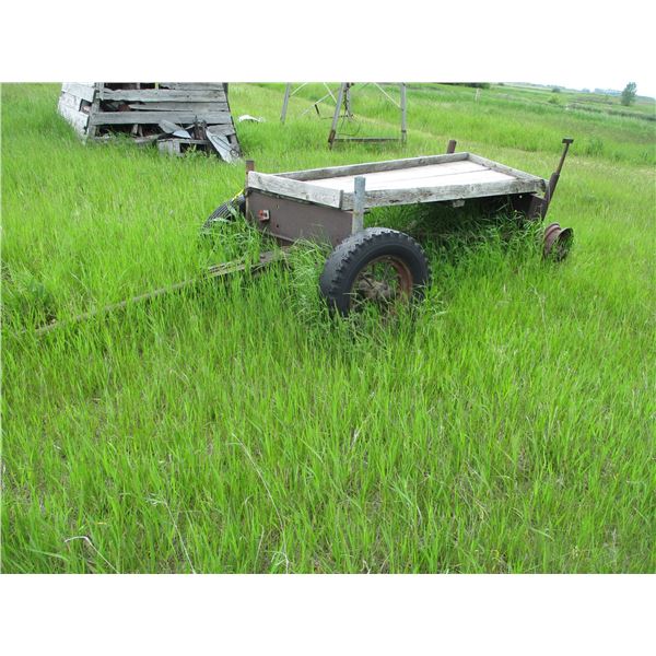 Small Wagon - Needs Tires - 32" x 8'