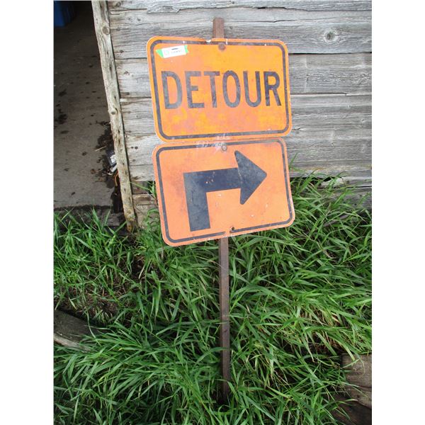Detour Sign w/ Pole - 12 x 18