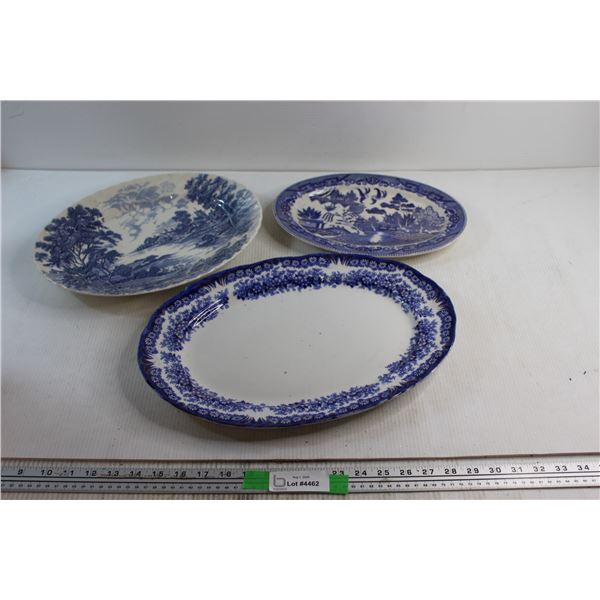 (3) Serving Trays