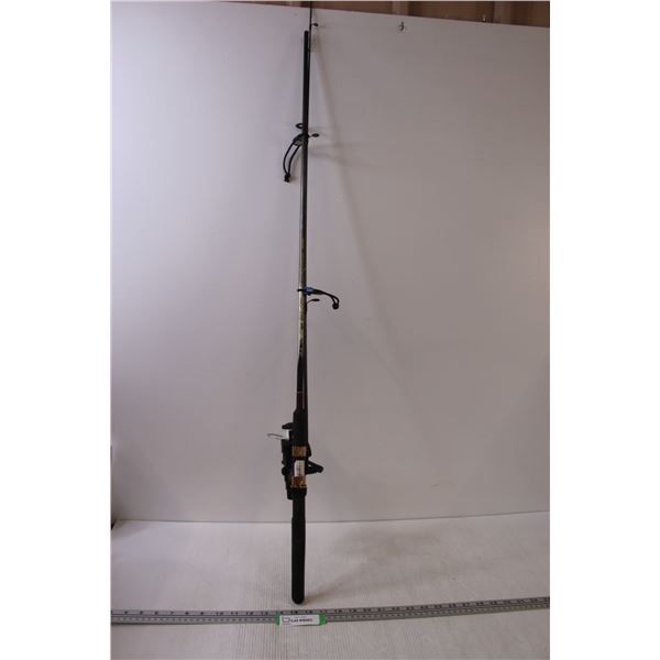 * Daiwa Graphite Comp Fishing Rod & Shimano Reel
