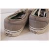Image 3 : (2) Women's Shoes: Vans & Blowfish - Size 9