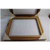 Image 2 : (2) Picture Frames 26'' x 21''