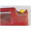 Image 2 : 5.5 Gallon Plastic Gas Can