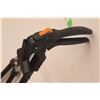 Image 5 : * Fiskars Pruning Shears, Wheeled Grass Trimmer