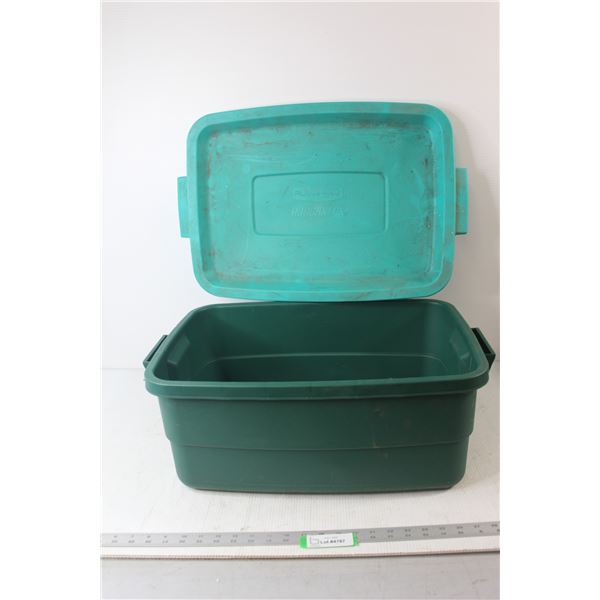 Rubbermaid Roughneck Tote