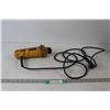 Image 1 : DeWalt Cut-Out Tool