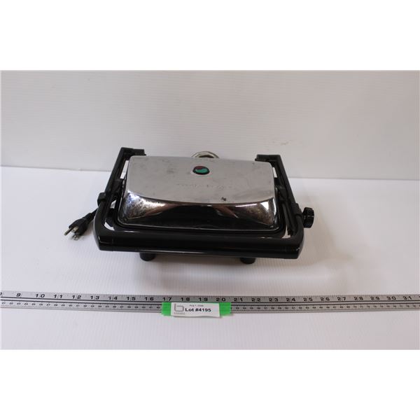 Hamilton Beach Grill - Powers on as is