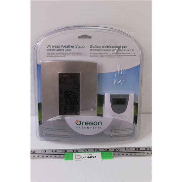 Oregon Scientific  Wireless Weather Station With Clock - NIB