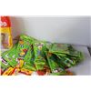 Image 4 : The Simpsons Candy Wrappers, The Simpsons Candy Sticks 30 pack, Simpsons Figurines, Assorted Simpson