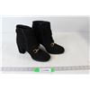Image 1 : Pair Of High Heel Boots Size 7