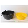 Image 1 : Big Yellow Plastic Bowl, Graniteware Campfire Pot