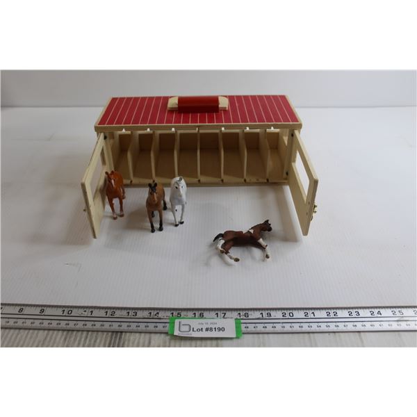 Melissa & Doug Horse Toy Set - (1) Horse is Missing a Hoof