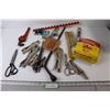 Image 1 : Assorted Tools, Scissors, Handheld broom, Misc.