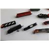 Image 2 : (10) N Scale Box Cars and Trains - As Is