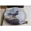 Image 4 : (3) Assorted Decorative Bird Plates